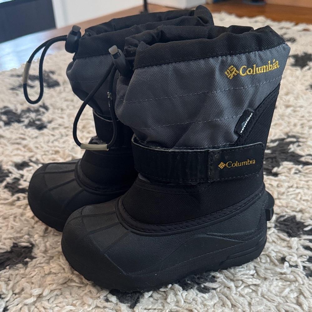 Columbia Black and Gray Snow Boots Toddler 9